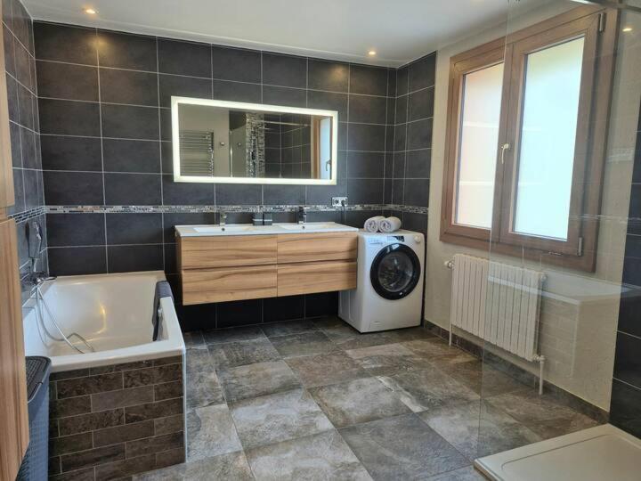 Chalet Avec Jacuzzi, Billard, Jardin Clos, Proche Paradiski La Plagne Eksteriør bilde